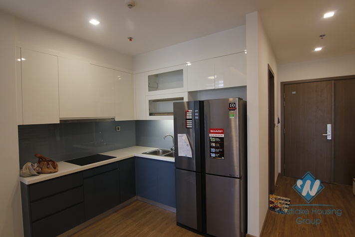 Modern two bedrooms apartment for rent in Vinhomes Metropolis, Ba Dinh district, Ha Noi